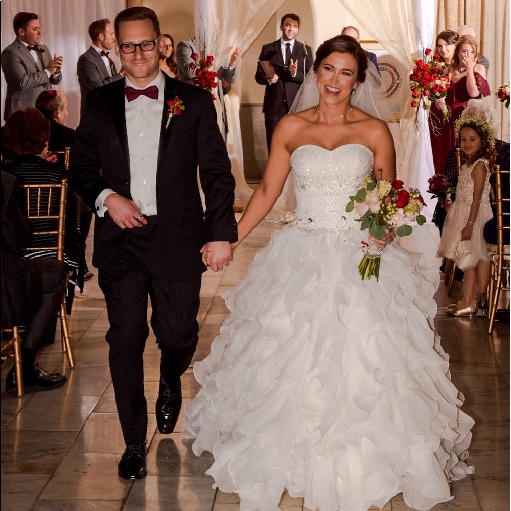 Meet your Posher, Naava